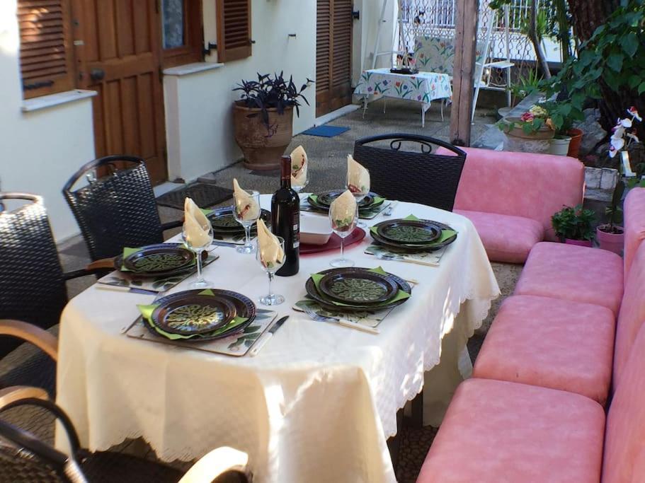 Riviera Garden Recluse, Close To Sea N Holiday home *